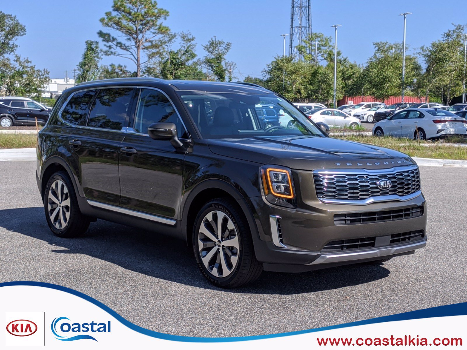 New 2021 Kia Telluride EX Sport Utility in Wilmington #F3505 | Coastal Kia