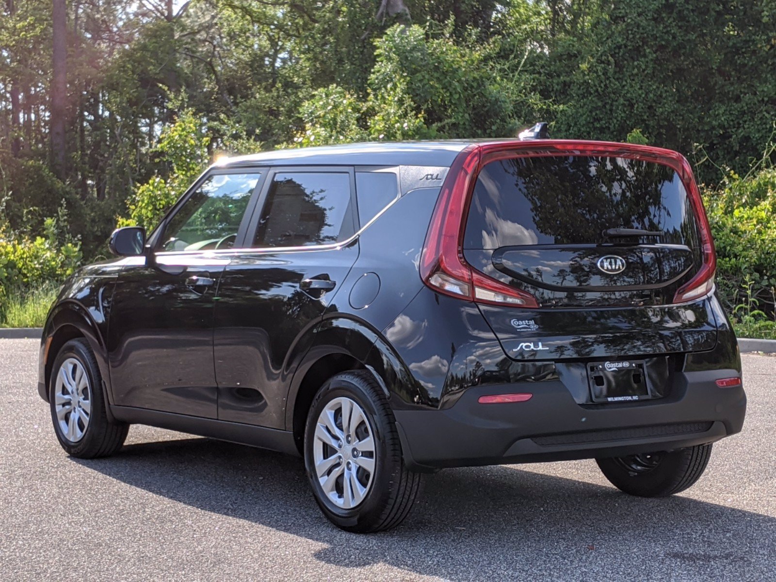 New 2020 Kia Soul LX Hatchback in Wilmington #F2938 | Coastal Kia